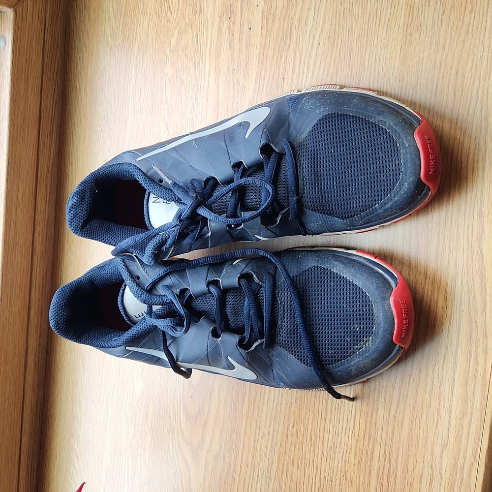 Nike men's sz 7.5 Free 5.0 sneakers